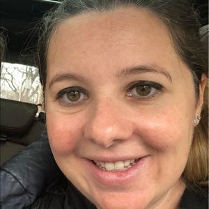 Meet your Posher, Anie